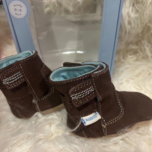 Robeez Shoes - Picture 3 of 3